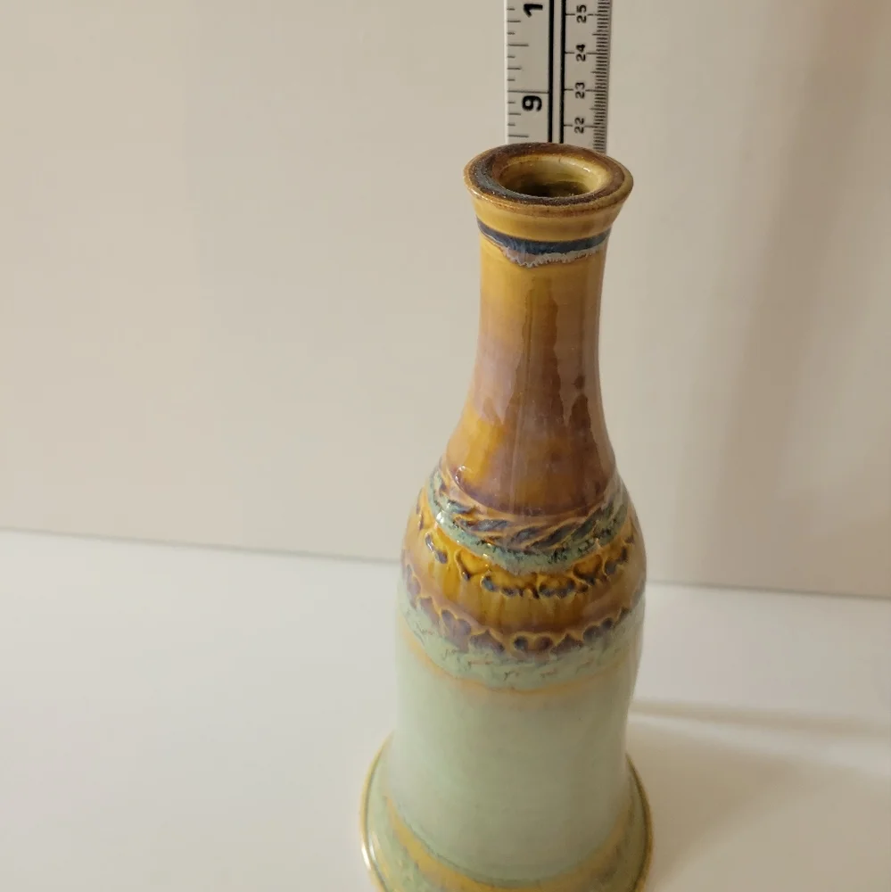 Dubin Art Pottery Vase Embossed Hearts